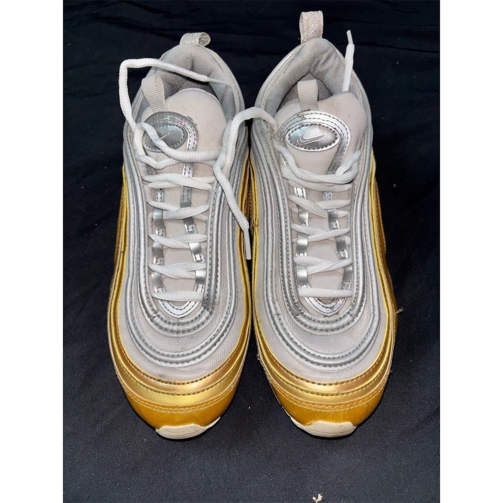 Nike Air Max 97 SE Women's Sneakers Vast Grey Metallic Gold Silver Size 8